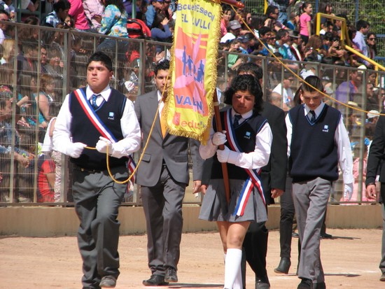 Tradicional desfile de fiestas patrias liceo PTM (5)