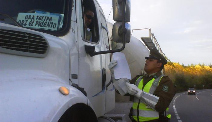 Fiscalización-camiones-Carabineros-3