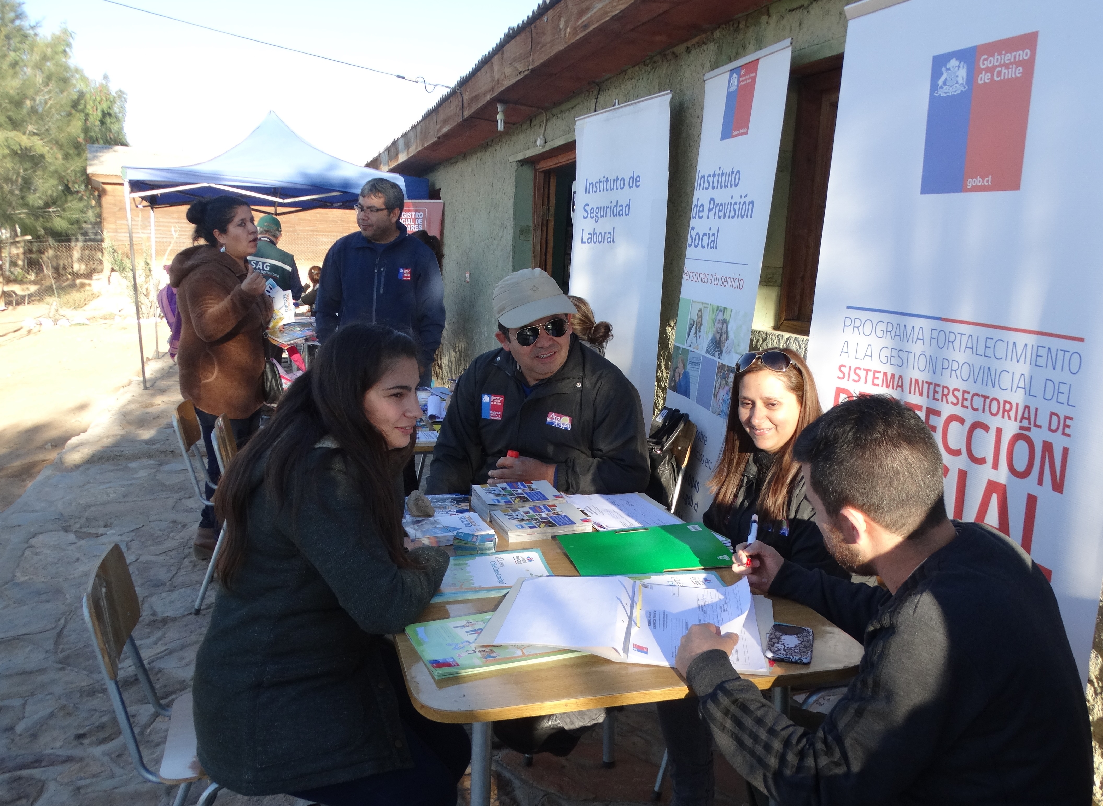 Vecinos de Cachiyuyo exponen sus principales demandas