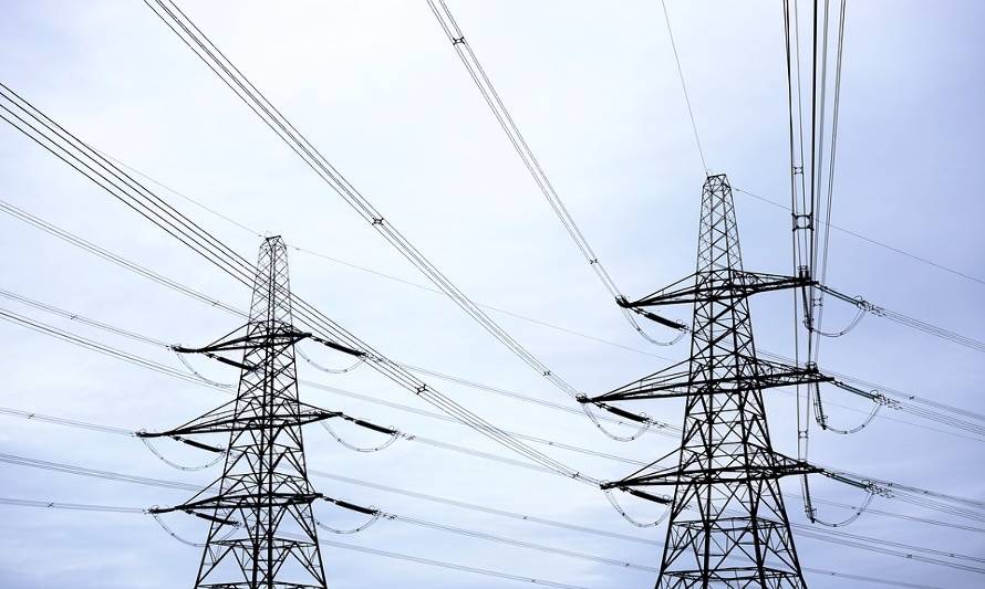 Buscan cambiar ubicación de línea de transmisión eléctrica que atraviesa localidad rurales en Vallenar