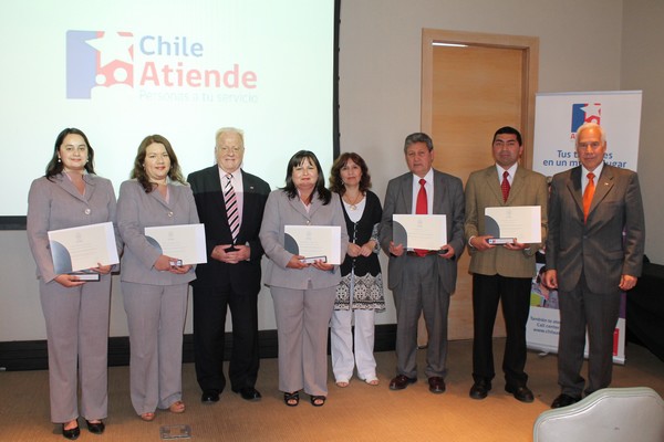Certifican a más de 270 funcionarios ChileAtiende  como los primeros Expertos en Servicios del Estado