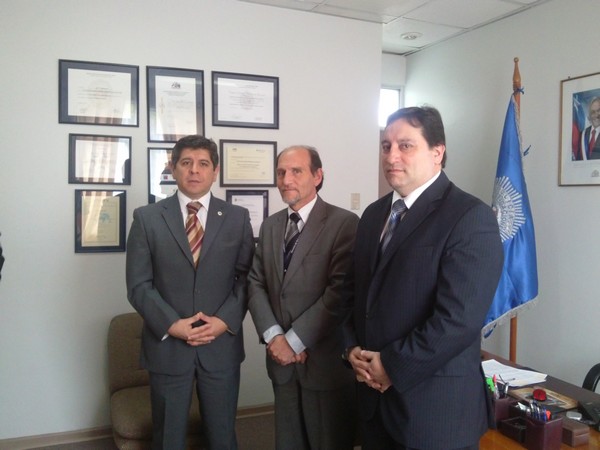 Encuentro protocolar sostuvieron director del Hospital del Huasco junto al subprefecto de la PDI