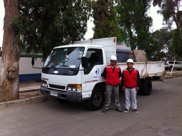 Aguas Chañar envía camiones aljibes y estanques a las áreas más afectadas por el Terremoto