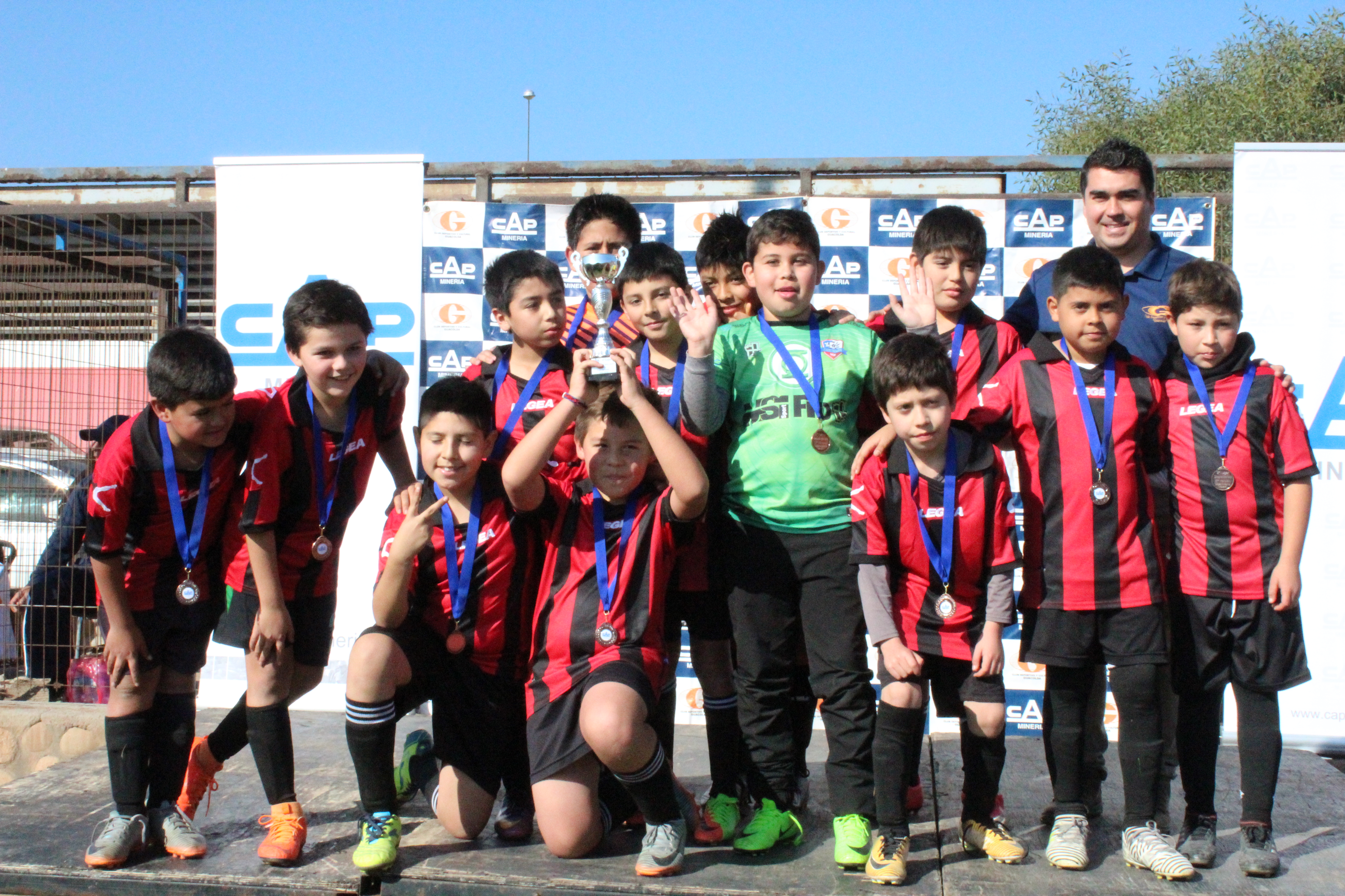 Más de 300 niños participaron en la ‘Copa Invierno Huasco-CAP Minería’